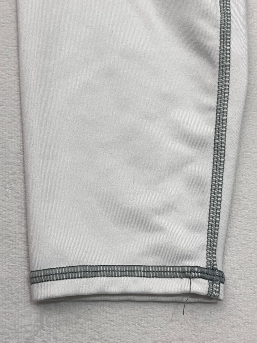 Athleta Gray and White High Rise Tropical Flow Chaturanga Floral Accent Leggings - Picture 6 of 16